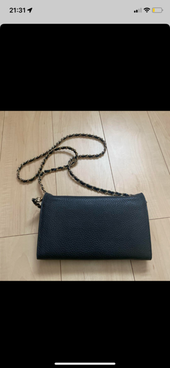 プラダ  （ブランドバッグ）の商品画像 - 査定依頼日：2025年4月30日 - 最高査定価格：100,000円