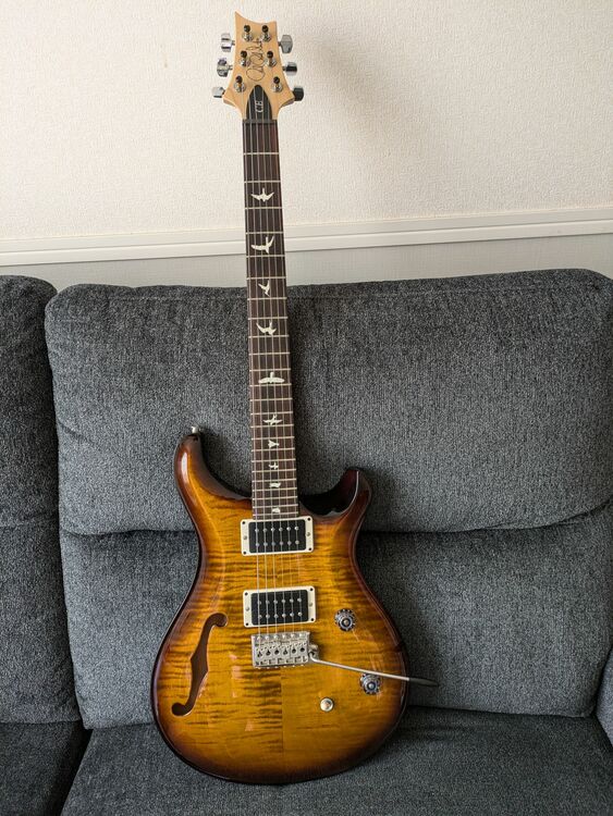 ce semihollow（ピアノ・楽器・PA機材）の商品画像 - 査定依頼日：2025年9月24日 - 最高査定価格：200,000円