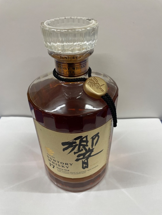 サントリー響　17年（お酒）の商品画像 - 査定依頼日：2026年3月7日 - 最高査定価格：48,000円