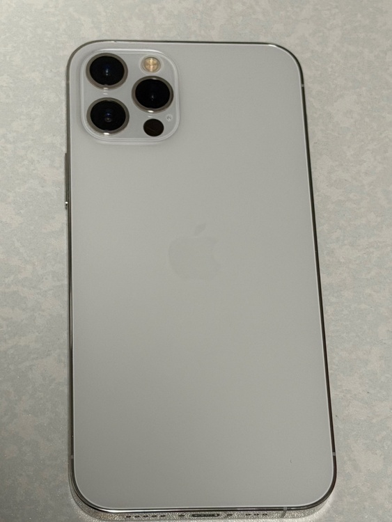 iPhone iPhone 12 Pro 256GB docomo（スマホ）の商品画像 - 査定依頼日：2026年9月22日 - 最高査定価格：37,500円