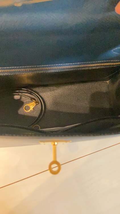 ケリー28（ブランドバッグ）の商品画像 - 査定依頼日：2025年5月31日 - 最高査定価格：850,000円