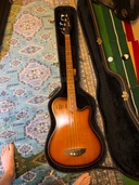 Godin model A4（ピアノ・楽器・PA機材）の商品画像 - 査定依頼日：2026年10月2日 - 最高査定価格：45,000円
