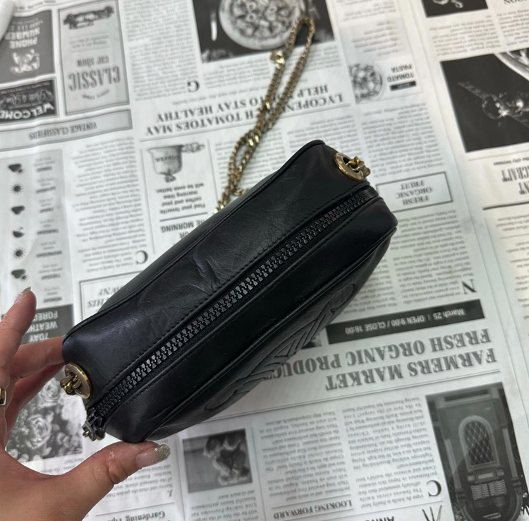 ビッグトリオンフロゴミニチェーンショルダーバッグ（ブランドバッグ）の商品画像 - 査定依頼日：2025年4月19日 - 最高査定価格：52,000円