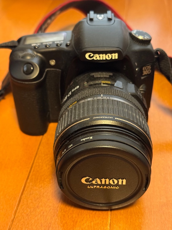EOS-30D 17-85mmレンズキット（カメラ）の商品画像 - 査定依頼日：2026年7月12日 - 最高査定価格：2,500円