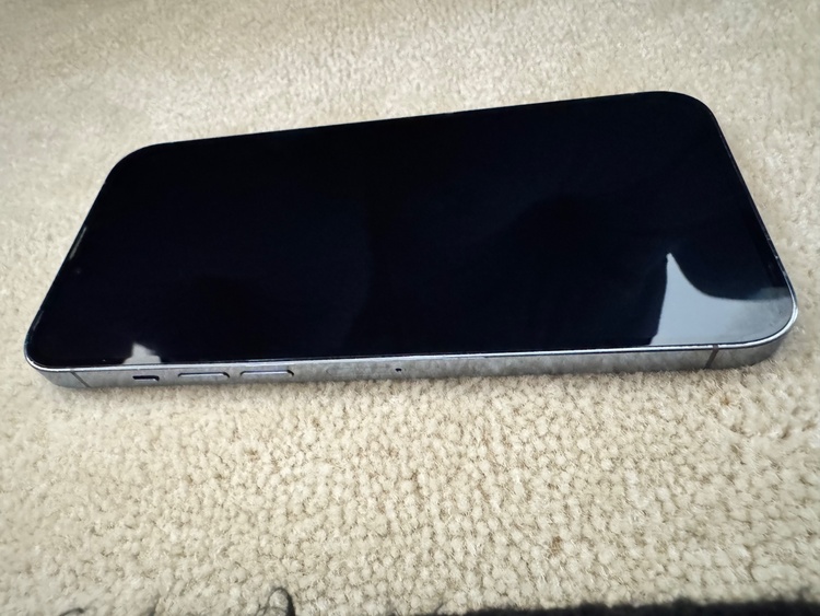 iPhone 13 Pro Max 128GB SIMフリー（スマホ）の商品画像 - 査定依頼日：2026年5月19日 - 最高査定価格：60,000円