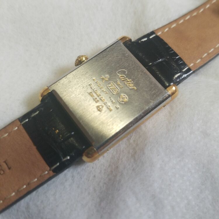 カルティエ タンク 9 090223（高級時計）の商品画像 - 査定依頼日：2025年10月15日 - 最高査定価格：250,000円