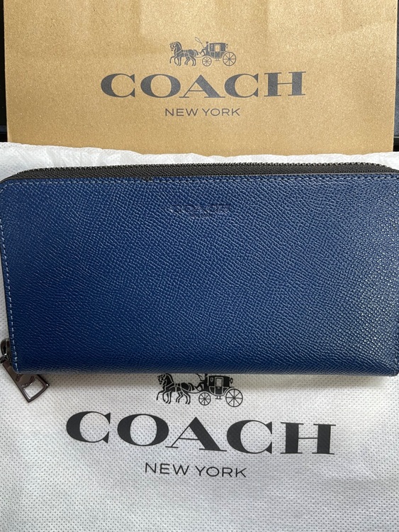 長財布（ブランド財布・小物）の商品画像 - 査定依頼日：2025年10月10日 - 最高査定価格：2,000円