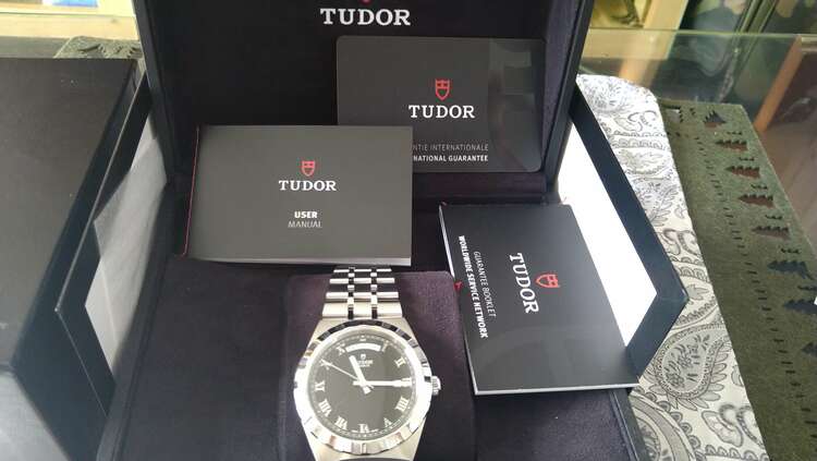 チューダー その他 M2860（高級時計）の商品画像 - 査定依頼日：2025年1月4日 - 最高査定価格：250,000円