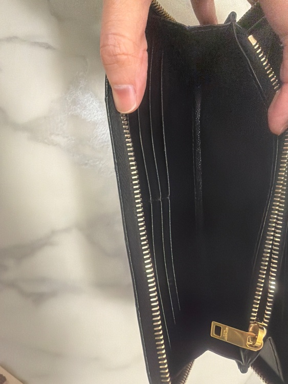 イブサンローラン  （ブランドバッグ）の商品画像 - 査定依頼日：2026年2月7日 - 最高査定価格：31,000円