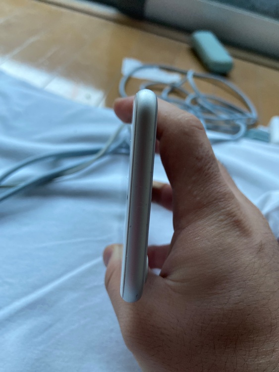 iPhone7 256GB docomo（スマホ）の商品画像 - 査定依頼日：2026年4月17日 - 最高査定価格：3,000円