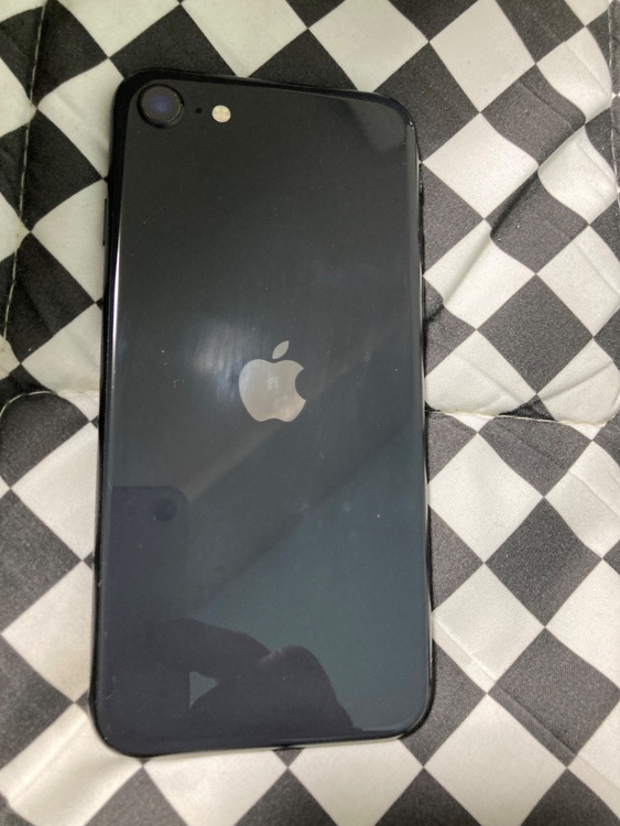 iPhone SE (第 2 世代) 64GB SIMフリー（スマホ）の商品画像 - 査定依頼日：2026年3月8日 - 最高査定価格：10,000円