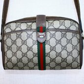 GUCCI GG キャンバス スプリーム ショルダーバッグ PVCレザー 10 02 055（ブランドバッグ）の商品画像 - 査定依頼日：2026年10月15日 - 最高査定価格：10,000円