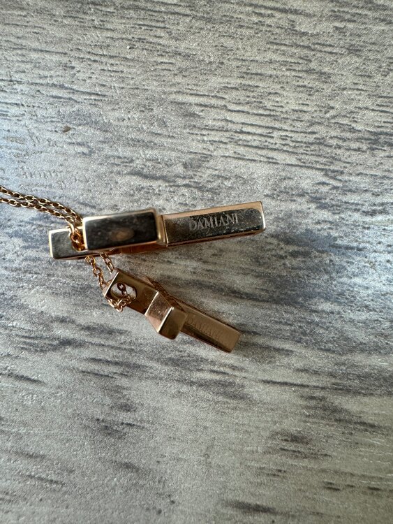 ダミアーニ（宝石）の商品画像 - 査定依頼日：2025年4月14日 - 最高査定価格：400,000円