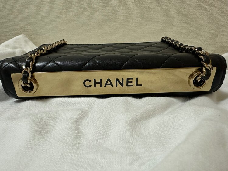 チェーンウォレット　トレンディcc マトラッセ（ブランドバッグ）の商品画像 - 査定依頼日：2025年5月22日 - 最高査定価格：360,000円