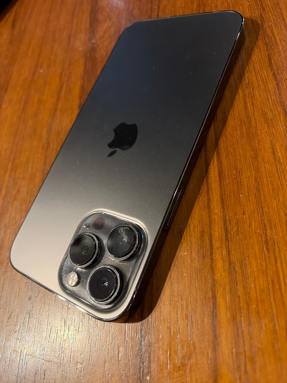 iPhone 13 Pro Max 128GB au（スマホ）の商品画像 - 査定依頼日：2026年4月29日 - 最高査定価格：60,000円
