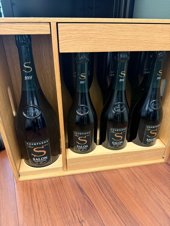 シャンパン サロン （お酒）の商品画像 - 査定依頼日：2025年10月26日 - 最高査定価格：1,200,000円