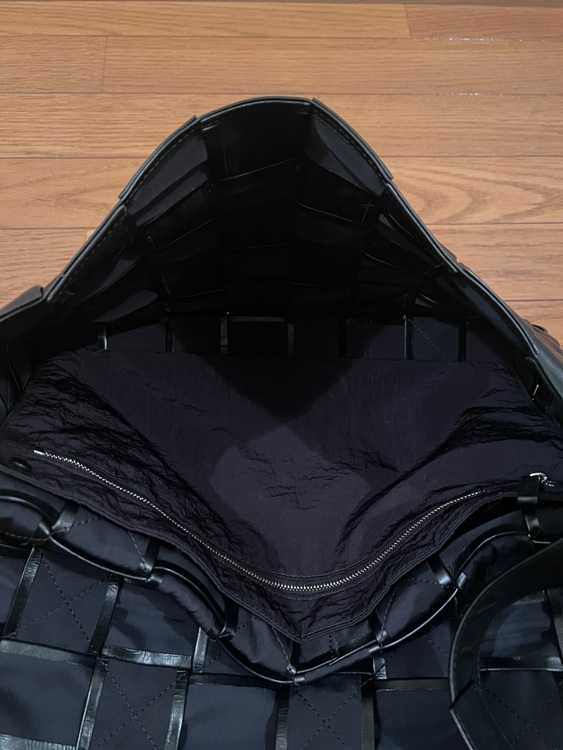 ボッテガ・ヴェネタ  （ブランドバッグ）の商品画像 - 査定依頼日：2025年9月21日 - 最高査定価格：100,000円