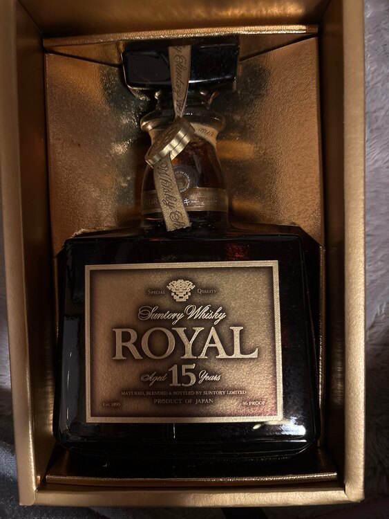 ウイスキー サントリー山崎 （お酒）の商品画像 - 査定依頼日：2025年5月14日 - 最高査定価格：6,000円