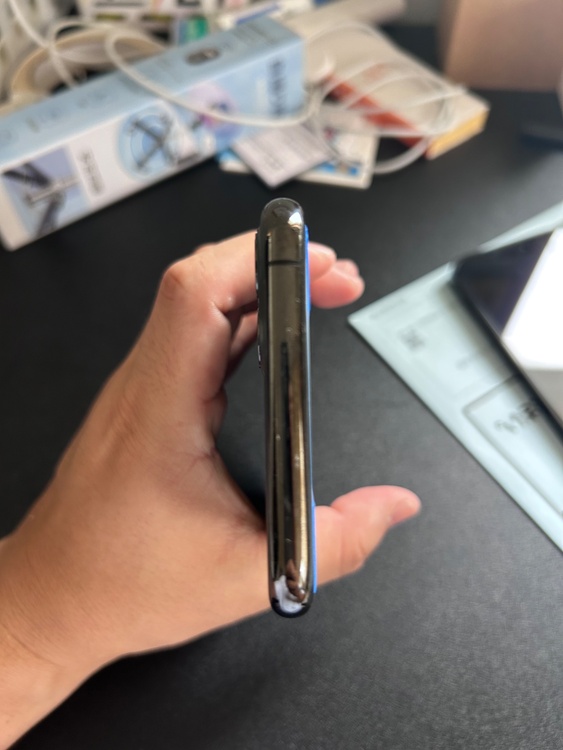 iPhone（スマホ）の商品画像 - 査定依頼日：2026年7月31日 - 最高査定価格：25,500円