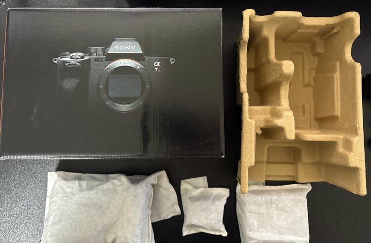  ILCE-7RM5（カメラ）の商品画像 - 査定依頼日：2026年4月3日 - 最高査定価格：270,000円