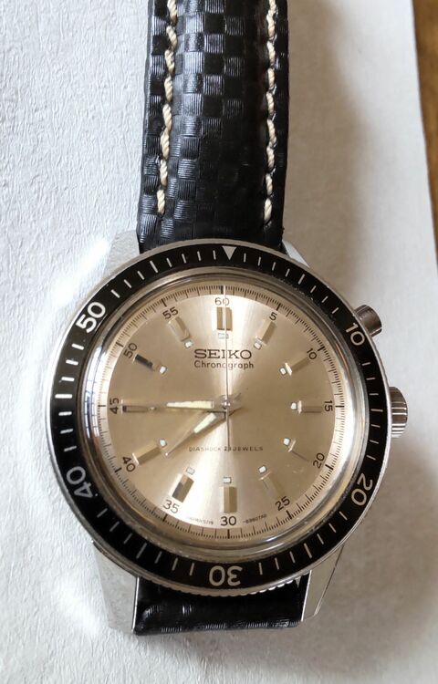 １９６４東京オリンピック　ワンプッシュクロノグラフ（高級時計）の商品画像 - 査定依頼日：2025年8月30日 - 最高査定価格：100,000円