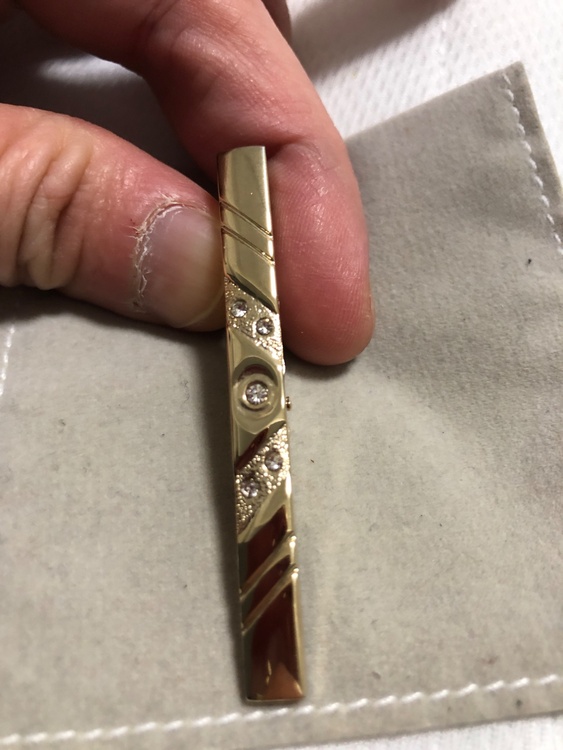 ネクタイピン？（金・貴金属）の商品画像 - 査定依頼日：2025年12月18日 - 最高査定価格：100,000円