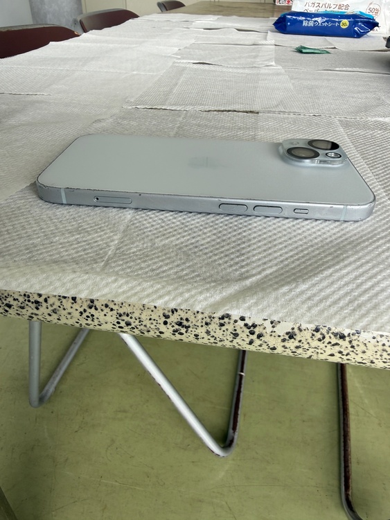 iPhone iPhone 15 256GB SIMフリー（スマホ）の商品画像 - 査定依頼日：2026年8月28日 - 最高査定価格：60,000円