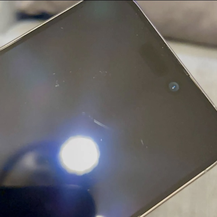 iPhone 15 Pro 128GB SIMフリー（スマホ）の商品画像 - 査定依頼日：2026年2月21日 - 最高査定価格：74,000円