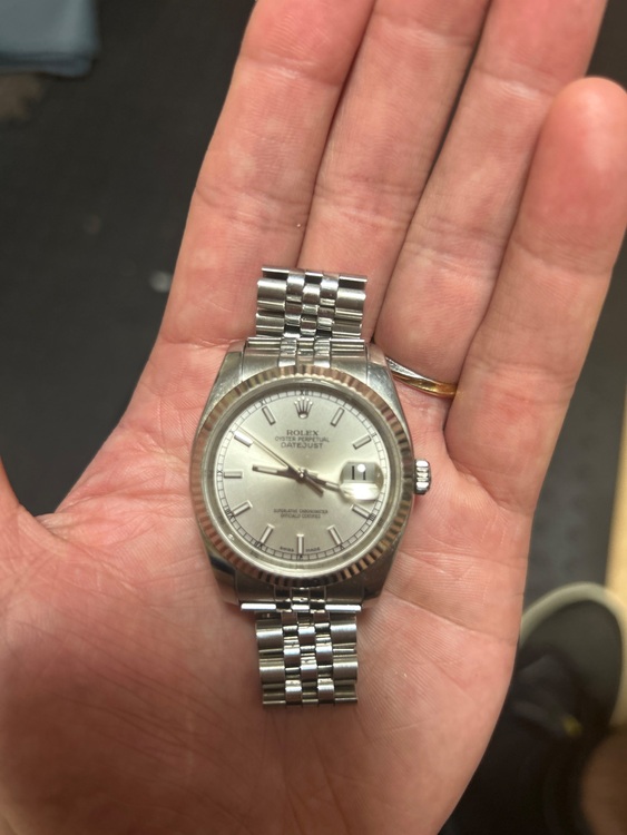 ロレックス デイトジャスト 116234（高級時計）の商品画像 - 査定依頼日：2025年11月17日 - 最高査定価格：1,120,000円