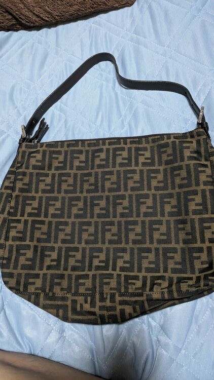 フェンディ  （ブランドバッグ）の商品画像 - 査定依頼日：2025年10月12日 - 最高査定価格：120,000円