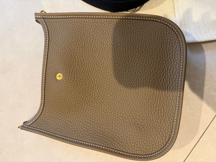 3tpm（ブランドバッグ）の商品画像 - 査定依頼日：2025年10月26日 - 最高査定価格：460,000円