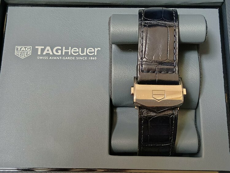 タグホイヤー カレラ キャリバー5WBN2012.FC6502（高級時計）の商品画像 - 査定依頼日：2026年3月23日 - 最高査定価格：240,000円