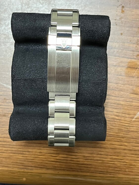 チューダー ブラックベイ 79470（高級時計）の商品画像 - 査定依頼日：2025年2月6日 - 最高査定価格：430,000円