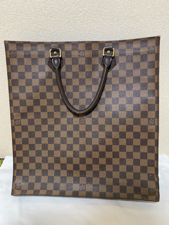 サックプラ（ブランドバッグ）の商品画像 - 査定依頼日：2026年9月24日 - 最高査定価格：16,000円