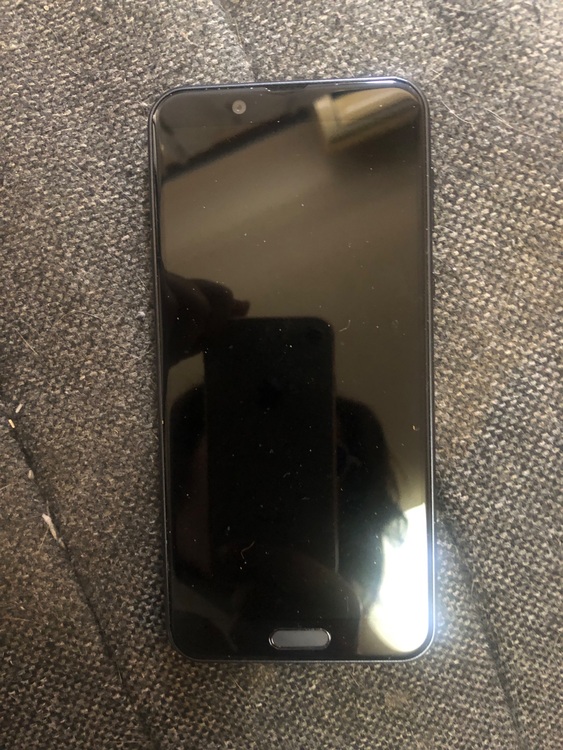 AQUOS SH-01L（スマホ）の商品画像 - 査定依頼日：2025年9月2日 - 最高査定価格：100,000円