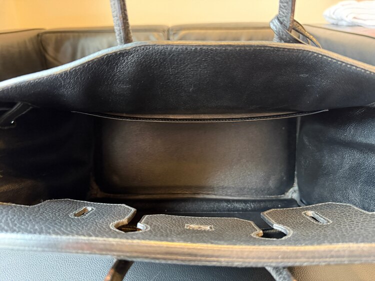 オータクロア（ブランドバッグ）の商品画像 - 査定依頼日：2025年4月20日 - 最高査定価格：1,300,000円