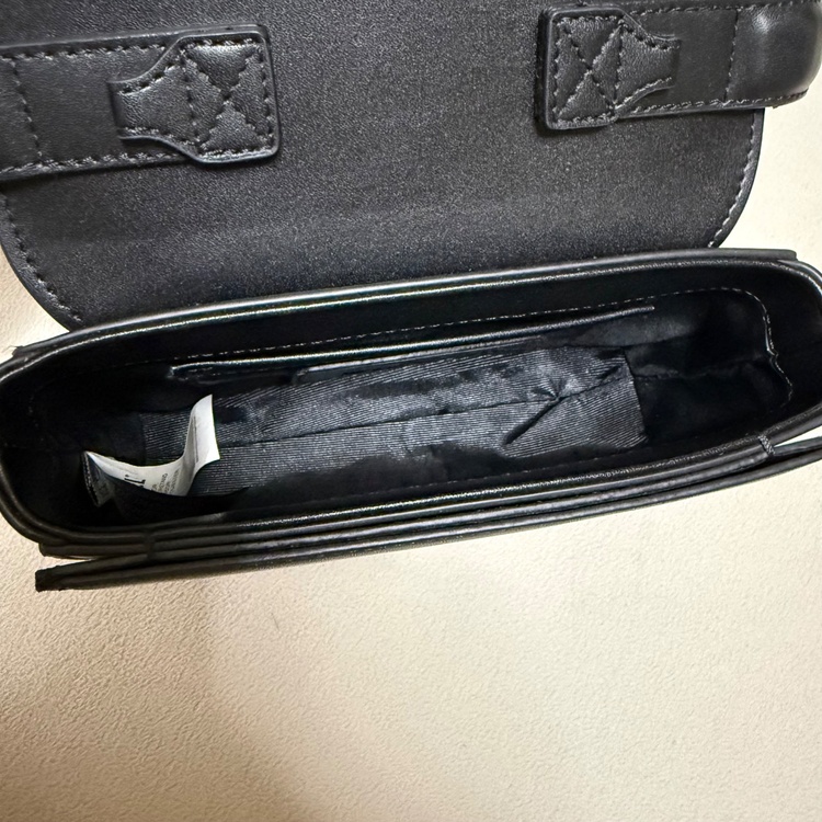 その他 その他 （ブランドバッグ）の商品画像 - 査定依頼日：2026年4月10日 - 最高査定価格：10,000円