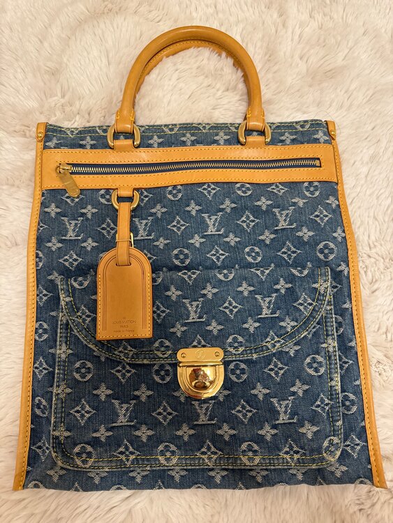 限定品（ブランドバッグ）の商品画像 - 査定依頼日：2025年3月11日 - 最高査定価格：210,000円