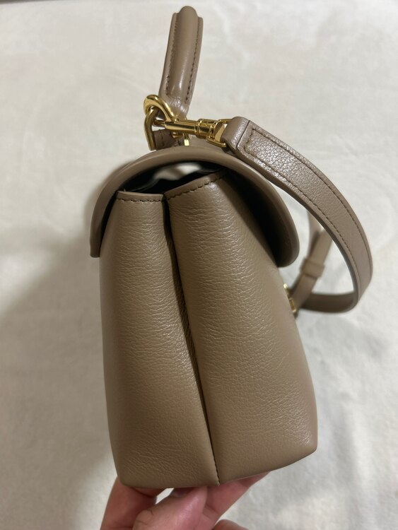 セリーヌ  （ブランドバッグ）の商品画像 - 査定依頼日：2025年4月23日 - 最高査定価格：180,000円