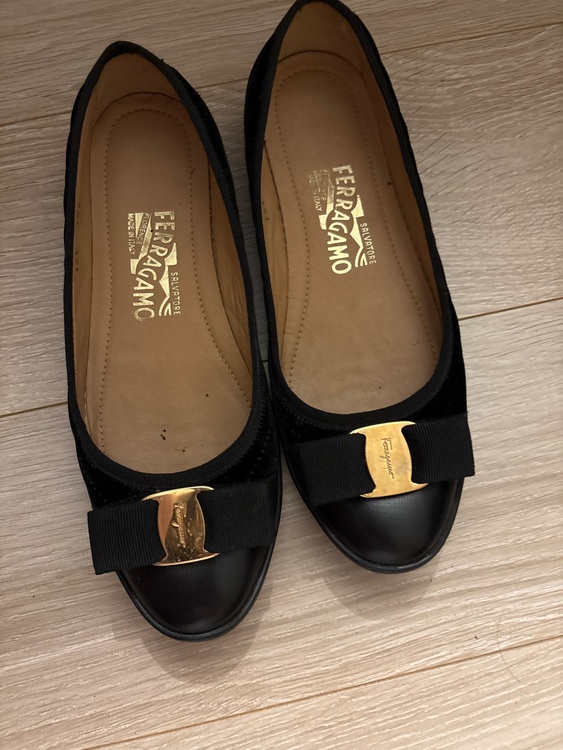 フェラガモ  （ブランドバッグ）の商品画像 - 査定依頼日：2025年6月29日 - 最高査定価格：2,000円