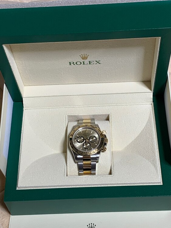 ロレックス デイトナ 12650（高級時計）の商品画像 - 査定依頼日：2025年1月10日 - 最高査定価格：3,510,000円