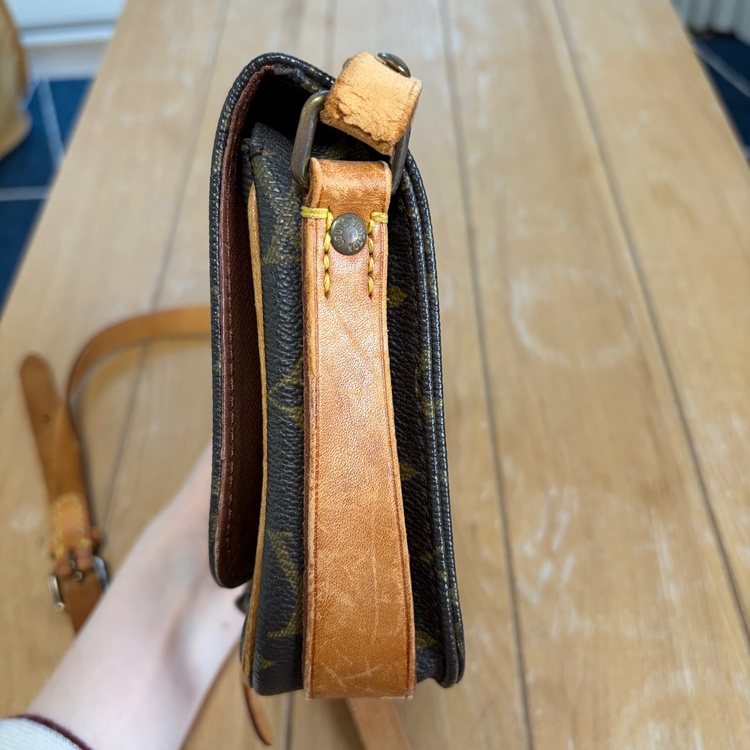 ルイヴィトン モノグラム （ブランドバッグ）の商品画像 - 査定依頼日：2025年12月19日 - 最高査定価格：36,000円