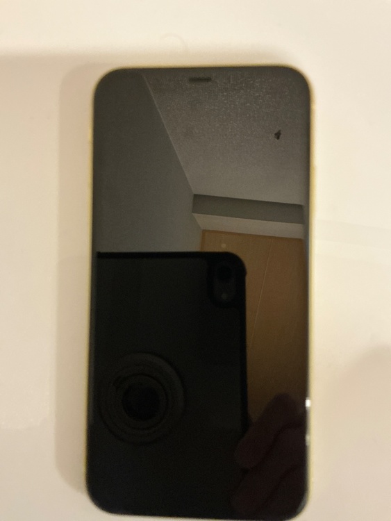 iPhone iPhone11 128GB SIMフリー（スマホ）の商品画像 - 査定依頼日：2026年8月5日 - 最高査定価格：35,000円