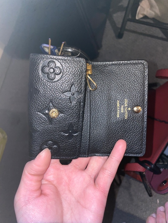 【美品】ルイヴィトン アンプラント キーケース ブラック 正規品 ゴールド金具（ブランド財布・小物）の商品画像 - 査定依頼日：2026年2月16日 - 最高査定価格：100,000円