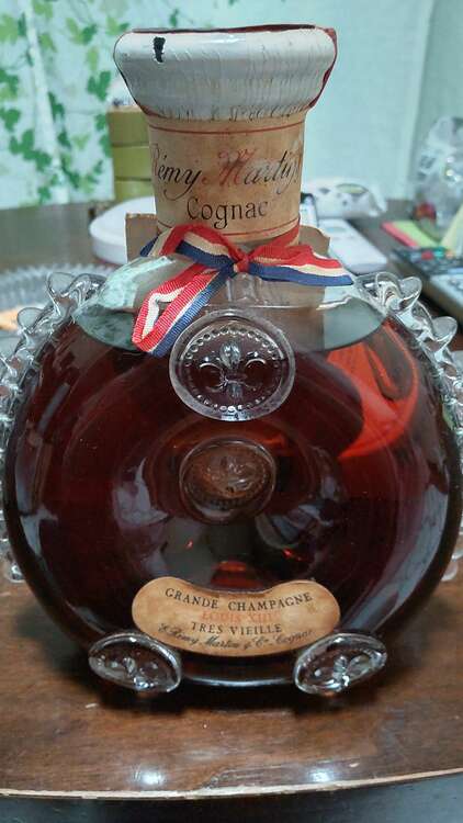 ブランデー レミーマルタン （お酒）の商品画像 - 査定依頼日：2025年4月22日 - 最高査定価格：80,000円