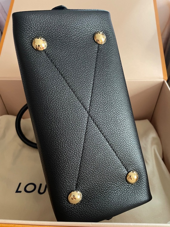 ルイヴィトン アルマ （ブランドバッグ）の商品画像 - 査定依頼日：2025年7月15日 - 最高査定価格：250,000円