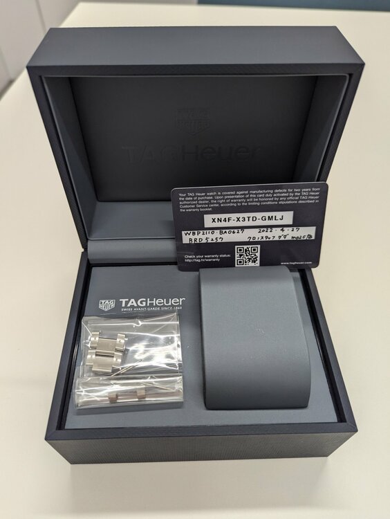 タグホイヤー アクアレーサー アクアレーサー プロフェッショナル 200　WBP2110.BA0627　ブラック　買（高級時計）の商品画像 - 査定依頼日：2026年2月9日 - 最高査定価格：240,000円