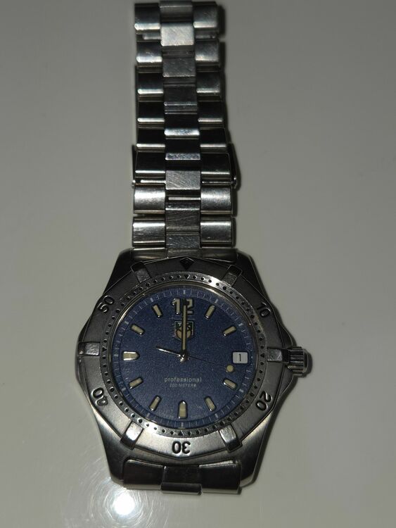 タグホイヤー アクアレーサー WK111（高級時計）の商品画像 - 査定依頼日：2025年8月31日 - 最高査定価格：45,000円