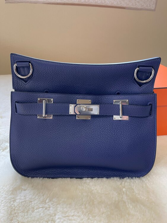 ジプシエール28（ブランドバッグ）の商品画像 - 査定依頼日：2025年3月8日 - 最高査定価格：500,000円