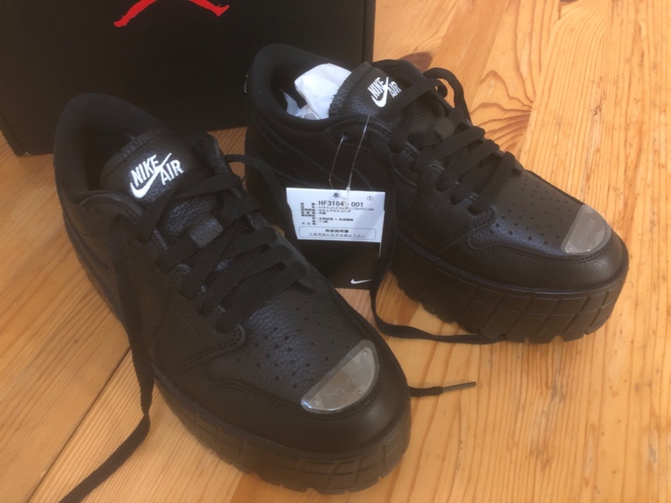 W AIR JORDAN 1 BROOKLYN LOW HF3184 001（古着・ファッション）の商品画像 - 査定依頼日：2026年10月11日 - 最高査定価格：8,000円